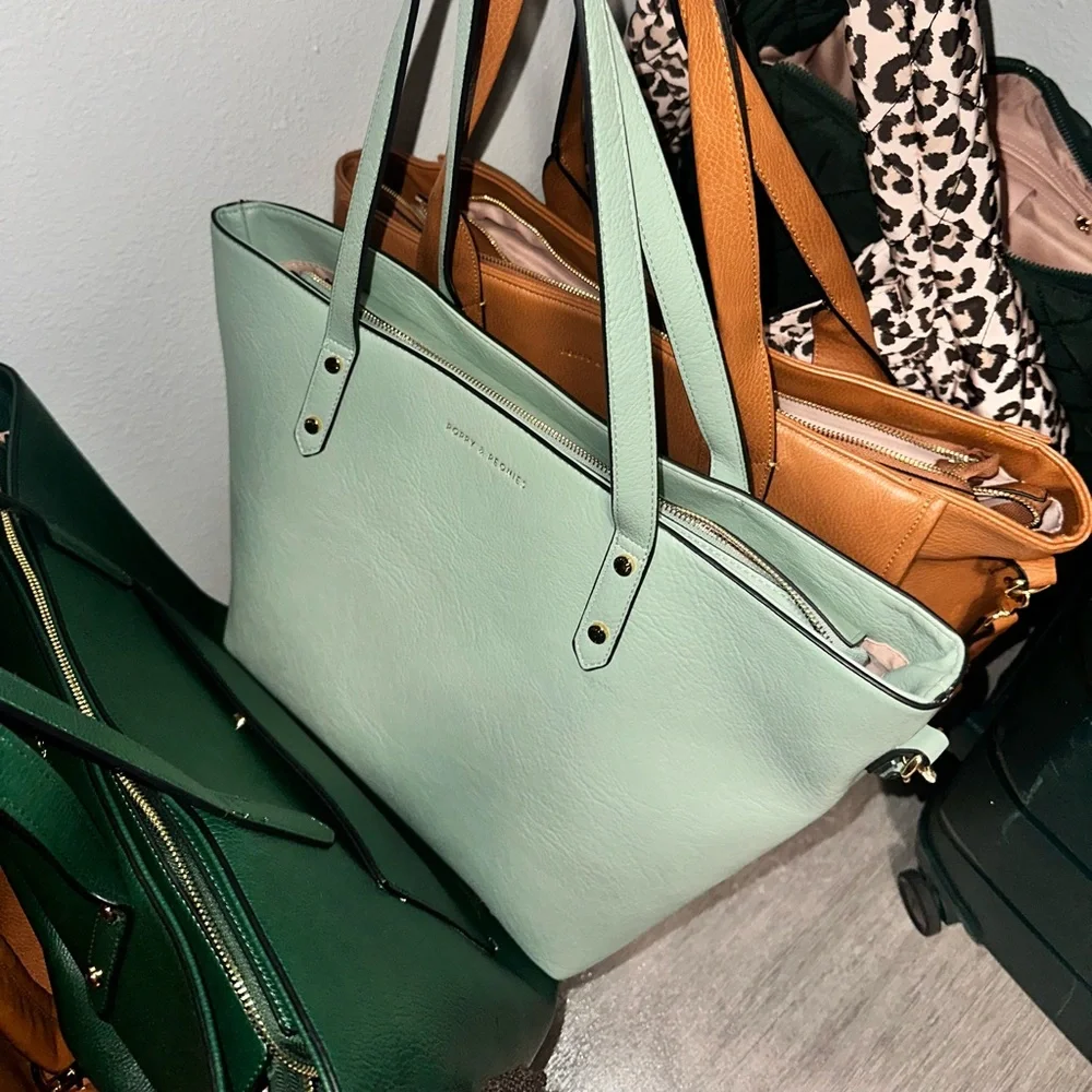 Poppy and Peonies Go-Getter Tote Mint - Picture 1 of 5